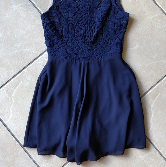 Romper - Picture 2 of 8